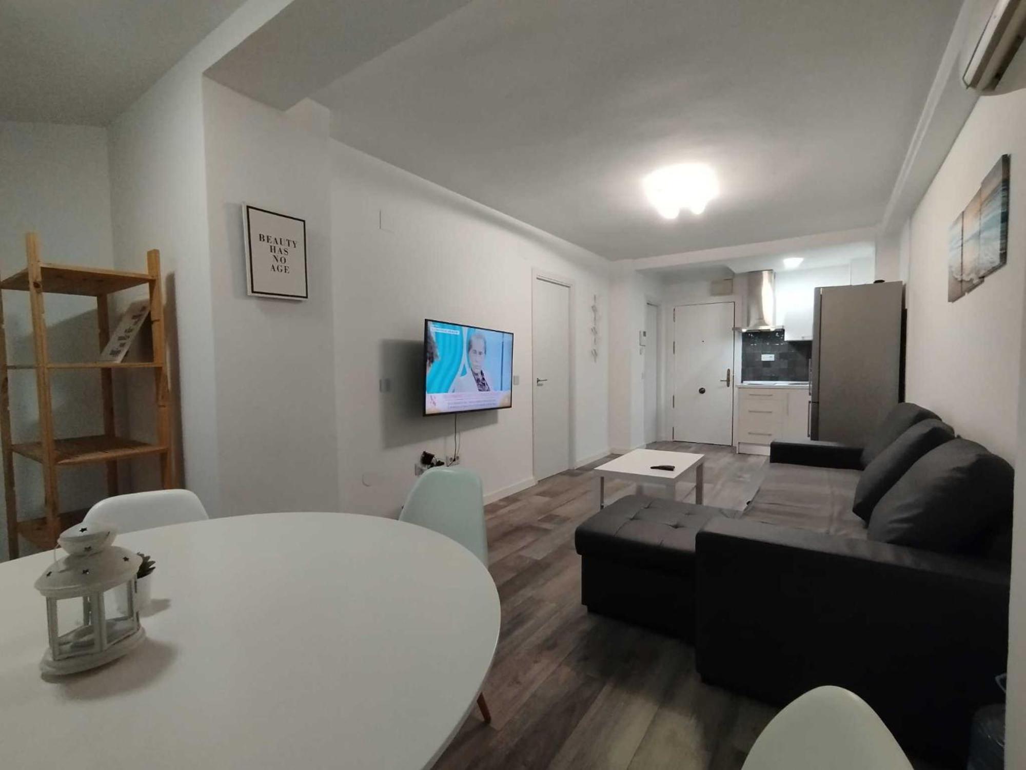 Plazamar Centro Apto 1 Dorm 3 Huesped Playa Wifi Torre Del Mar Εξωτερικό φωτογραφία